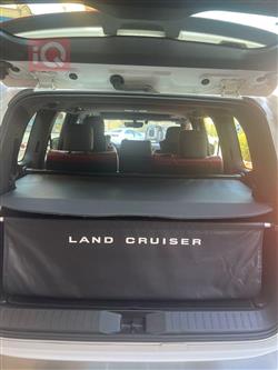 تۆیۆتا لاند کروزەر